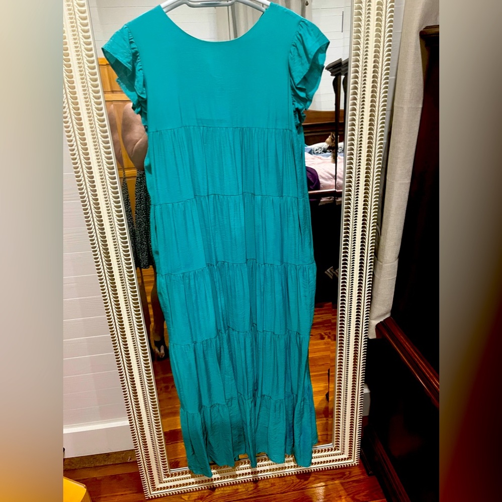 Express Teal Green tiered maxi, lined, ties behind neck. Worn Once for 4 hrs